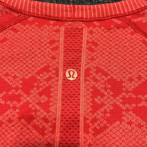 Lululemon swiftly long sleeve - Picture 4 of 4